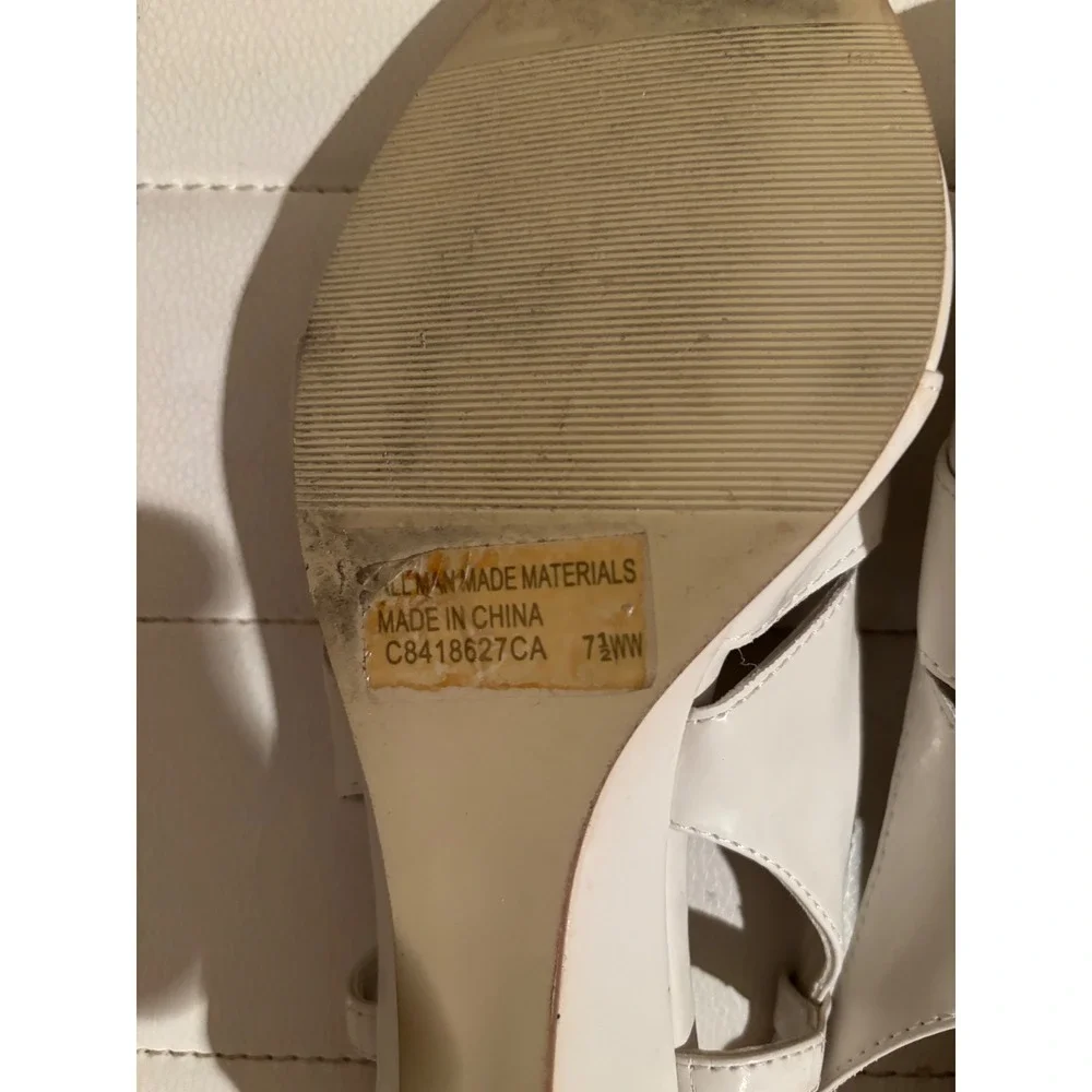 Coup D'Etat Womens Off White Peep Toe Slingback Wedge Sandals 7.5WW C8418627CA